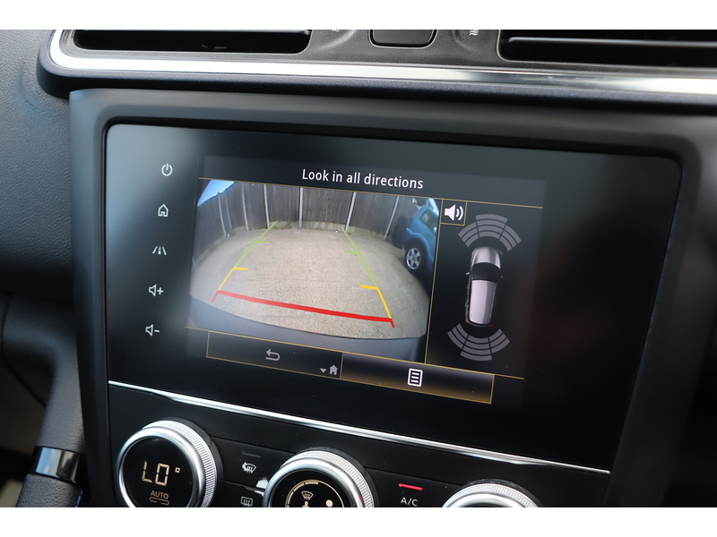 Renault 1.3 TCE S EDITION SUV 5DR PETROL MANUAL PAN ROOF SAT NAV BLUETOOTH DAB STEREO APPLE CARPLAY REAR CAMERA PARKING AIDS JUST 2 OWNERS ONLY 43000 MILES SH 72-74 Mitcham Road