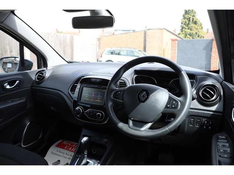 Renault 1.3 TCE ENERGY ICONIC SUV 5DR PETROL EDC AUTO SAT NAV BLUETOOTH STEREO AUX/USB INPUT PARKING AIDS ONLY 29000 MILES FSH NO ULEZ CHARGE 72-74 Mitcham Road