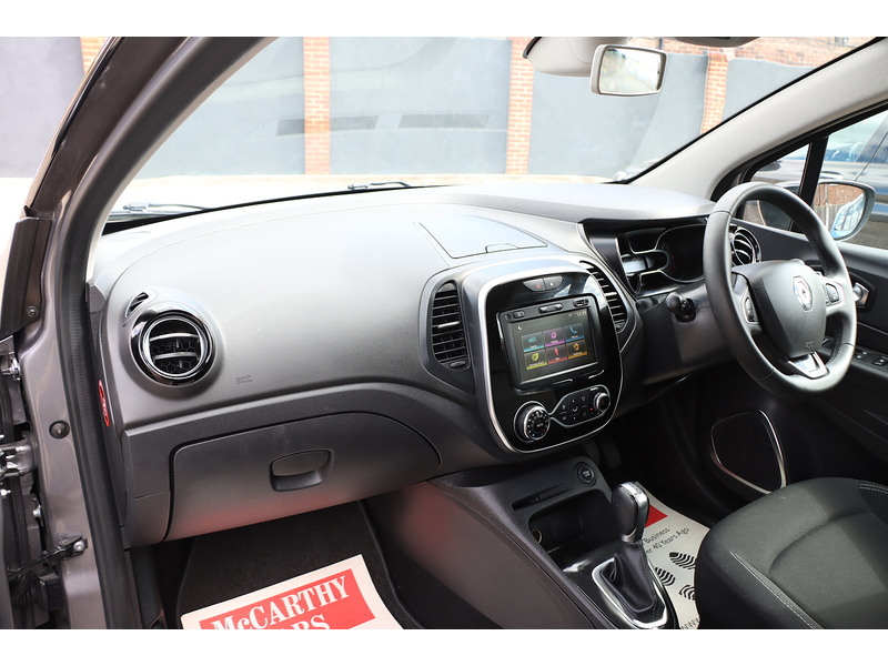 Renault 1.3 TCE ENERGY ICONIC SUV 5DR PETROL EDC AUTO SAT NAV BLUETOOTH STEREO AUX/USB INPUT PARKING AIDS ONLY 29000 MILES FSH NO ULEZ CHARGE 72-74 Mitcham Road