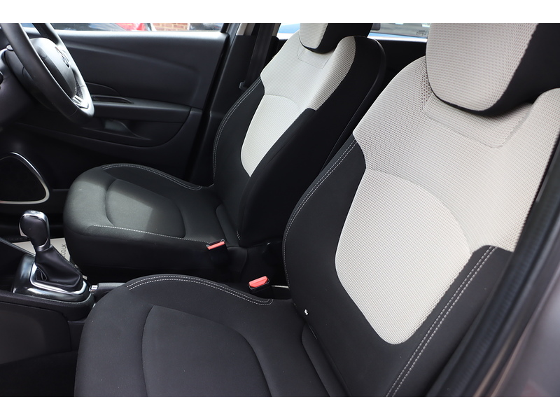 Renault 1.3 TCE ENERGY ICONIC SUV 5DR PETROL EDC AUTO SAT NAV BLUETOOTH STEREO AUX/USB INPUT PARKING AIDS ONLY 29000 MILES FSH NO ULEZ CHARGE 72-74 Mitcham Road
