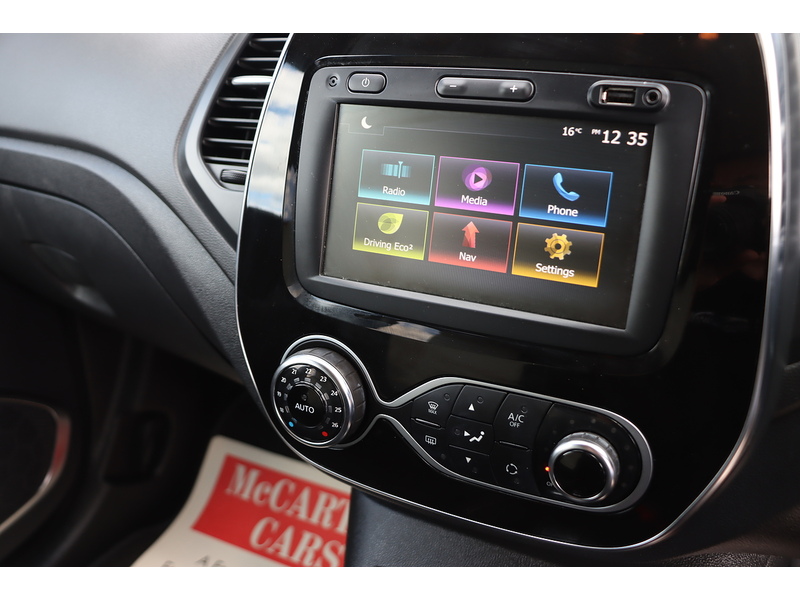 Renault 1.3 TCE ENERGY ICONIC SUV 5DR PETROL EDC AUTO SAT NAV BLUETOOTH STEREO AUX/USB INPUT PARKING AIDS ONLY 29000 MILES FSH NO ULEZ CHARGE 72-74 Mitcham Road