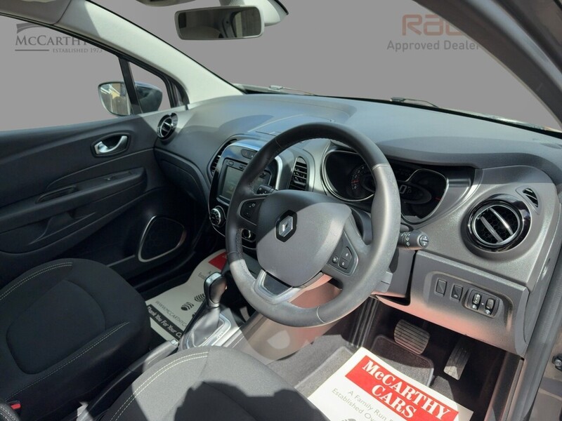 Renault 1.3 TCE ENERGY ICONIC SUV 5DR PETROL EDC AUTO SAT NAV BLUETOOTH STEREO AUX/USB INPUT PARKING AIDS ONLY 29000 MILES FSH NO ULEZ CHARGE 72-74 Mitcham Road