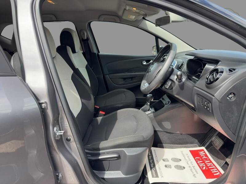Renault 1.3 TCE ENERGY ICONIC SUV 5DR PETROL EDC AUTO SAT NAV BLUETOOTH STEREO AUX/USB INPUT PARKING AIDS ONLY 29000 MILES FSH NO ULEZ CHARGE 72-74 Mitcham Road