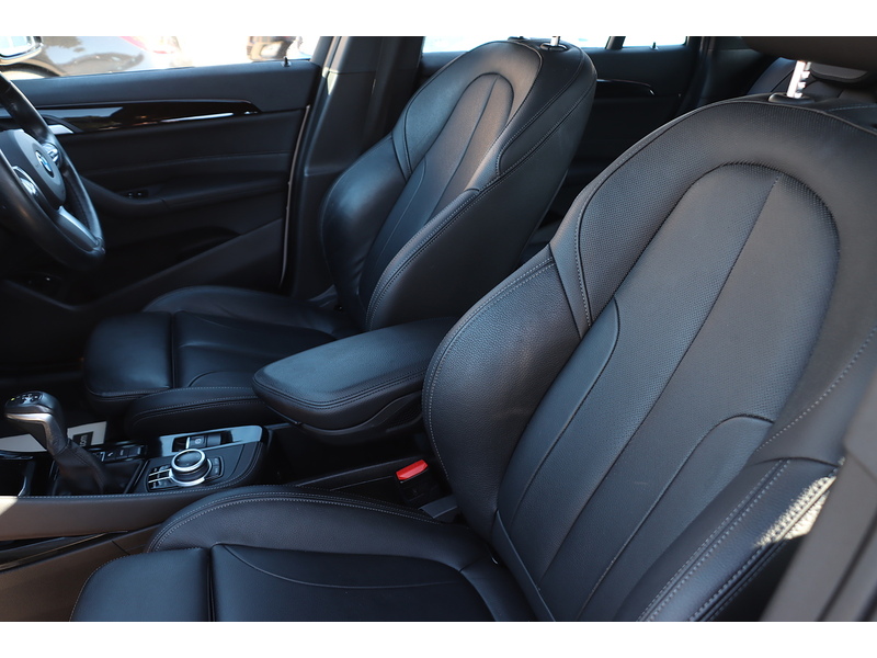 BMW 1.5 25E 10KWH M SPORT SUV 5DR PETROL PLUG-IN HYBRID XDRIVE AUTO HEATED SEATS SAT NAV BLUETOOTH APPLE CARPLAY PARKING AIDS JUST 1 OWNER 61000 MILES FSH 72-74 Mitcham Road