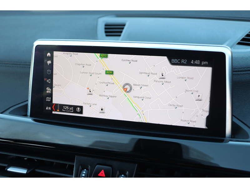 BMW 1.5 25E 10KWH M SPORT SUV 5DR PETROL PLUG-IN HYBRID XDRIVE AUTO HEATED SEATS SAT NAV BLUETOOTH APPLE CARPLAY PARKING AIDS JUST 1 OWNER 61000 MILES FSH 72-74 Mitcham Road