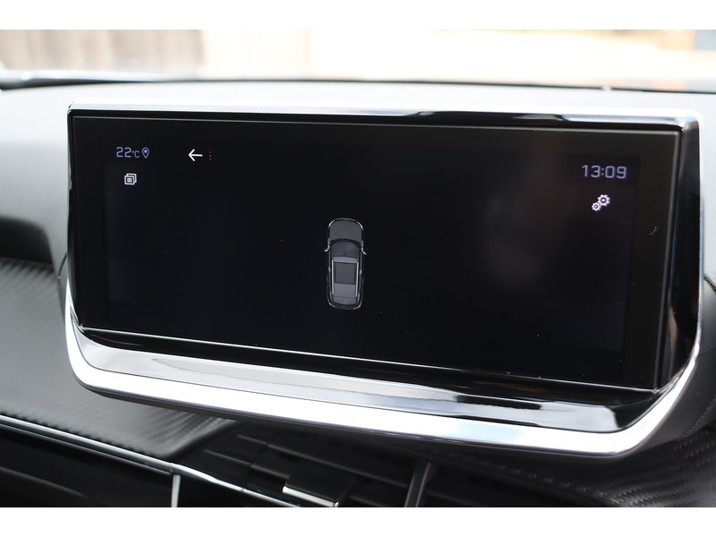 Peugeot 1.2 PureTech Allure Premium SUV 5dr Petrol Manual Euro 6 (s/s) (130 ps) 72-74 Mitcham Road