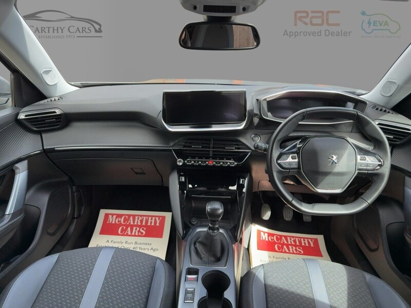 Peugeot 1.2 PureTech Allure Premium SUV 5dr Petrol Manual Euro 6 (s/s) (130 ps) 72-74 Mitcham Road