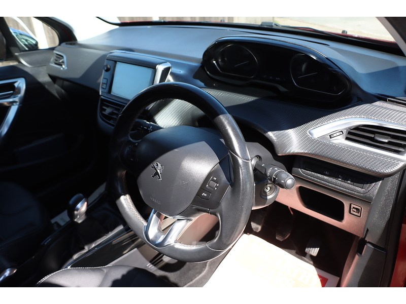 Peugeot 1.2 PURETECH ALLURE SUV 5DR PETROL MANUAL SAT NAV BLUETOOTH DAB STEREO PARKING AIDS JUST 2 OWNERS ONLY 57000 MILES FSH 10 SERVICES JUST £35 ROAD TAX 72-74 Mitcham Road