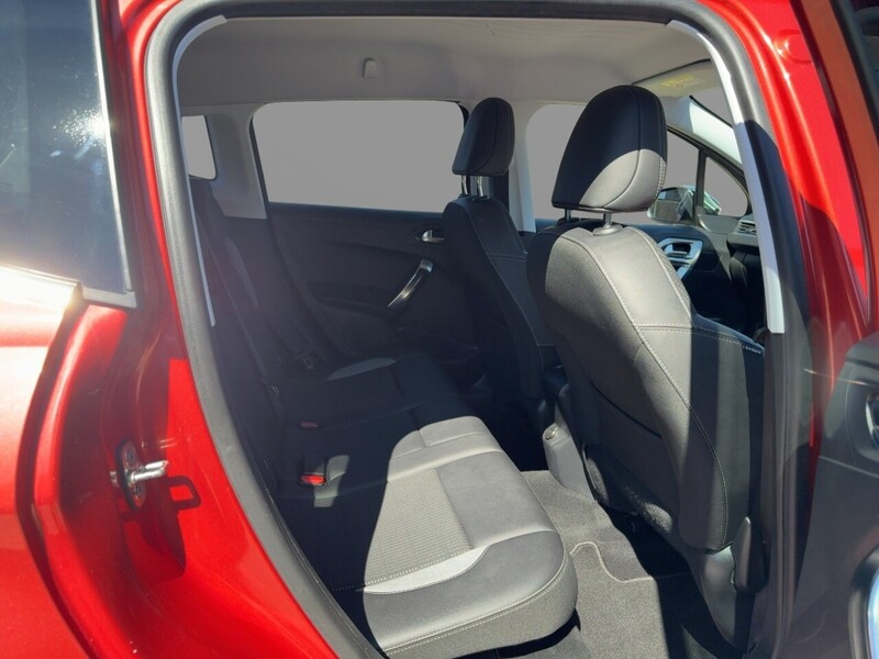 Peugeot 1.2 PURETECH ALLURE SUV 5DR PETROL MANUAL SAT NAV BLUETOOTH DAB STEREO PARKING AIDS JUST 2 OWNERS ONLY 57000 MILES FSH 10 SERVICES JUST £35 ROAD TAX 72-74 Mitcham Road