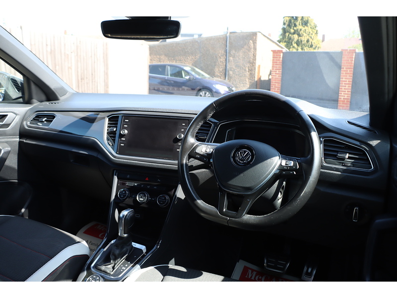 Volkswagen 2.0 TSI SEL SUV 5DR PETROL DSG 4MOTION AUTO SATELLITE NAVIGATION BLUETOOTH DAB RADIO USB INPUT AIR CON PARKING AIDS ONLY 72000 MILES SH NO ULEZ CHARGE 72-74 Mitcham Road