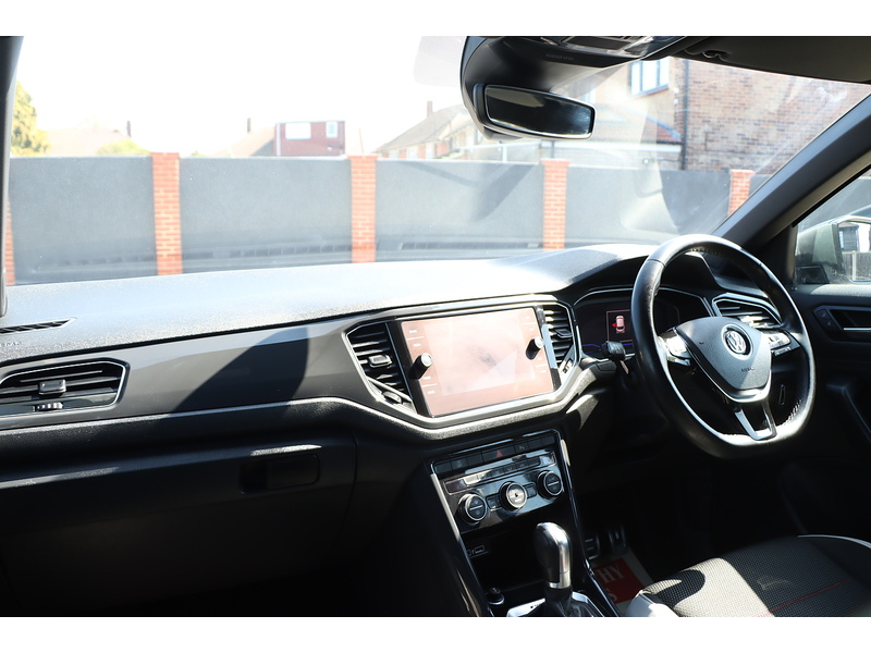 Volkswagen 2.0 TSI SEL SUV 5DR PETROL DSG 4MOTION AUTO SATELLITE NAVIGATION BLUETOOTH DAB RADIO USB INPUT AIR CON PARKING AIDS ONLY 72000 MILES SH NO ULEZ CHARGE 72-74 Mitcham Road
