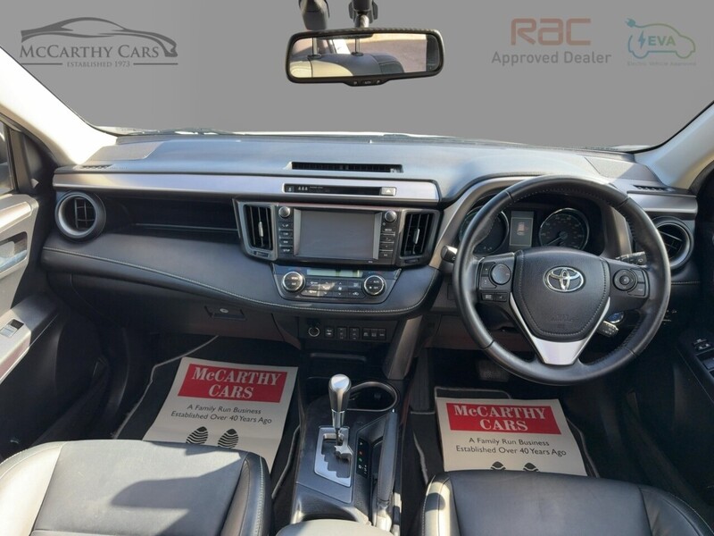 Toyota 2.5 VVT-H EXCEL SUV 5DR PETROL HYBRID CVT 4WD AUTO HEATED SEATS SAT NAV BLUETOOTH REAR CAM PARKING AIDS 2 OWNERS 43000 MILES FSH 9 SERVICES £35 TO TAX 72-74 Mitcham Road