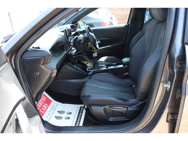 Peugeot 1.2 PURETECH GT HATCHBACK 5DR PETROL MANUAL SAT NAV BLUETOOTH DAB STEREO APPLE CARPLAY REAR CAMERA PARKING AIDS 1 OWNER FROM NEW ONLY 34000 MILES FSH 72-74 Mitcham Road
