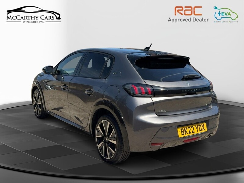 Peugeot 1.2 PURETECH GT HATCHBACK 5DR PETROL MANUAL SAT NAV BLUETOOTH DAB STEREO APPLE CARPLAY REAR CAMERA PARKING AIDS 1 OWNER FROM NEW ONLY 34000 MILES FSH 72-74 Mitcham Road