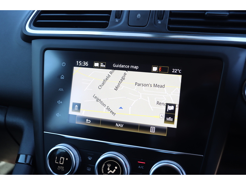 Renault 1.3 TCE ICONIC SUV 5DR PETROL EDC AUTO SAT NAV BLUETOOTH DAB STEREO APPLE CARPLAY REAR CAMERA WITH PARKING AIDS ONLY 30000 MILES SH NO ULEZ CHARGE 72-74 Mitcham Road