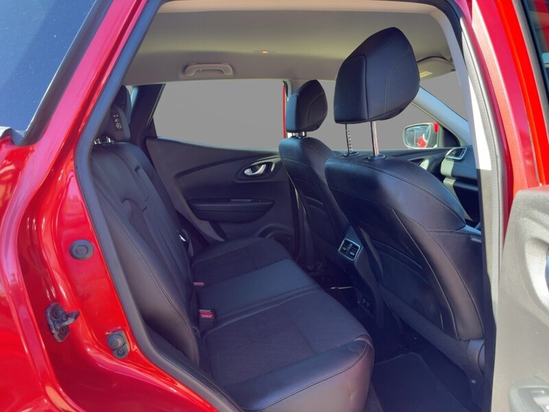 Renault 1.3 TCE ICONIC SUV 5DR PETROL EDC AUTO SAT NAV BLUETOOTH DAB STEREO APPLE CARPLAY REAR CAMERA WITH PARKING AIDS ONLY 30000 MILES SH NO ULEZ CHARGE 72-74 Mitcham Road
