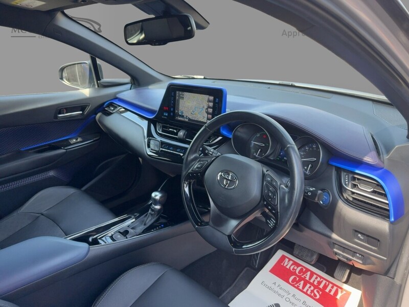 Toyota 1.8 VVT-H DYNAMIC SUV 5DR PETROL HYBRID CVT AUTO HEATED SEATS SATNAV BLUETOOTH DAB RADIO REAR CAMERA WITH PARKING AIDS ONLY 58000 MILES FSH 6 SERVICES 72-74 Mitcham Road