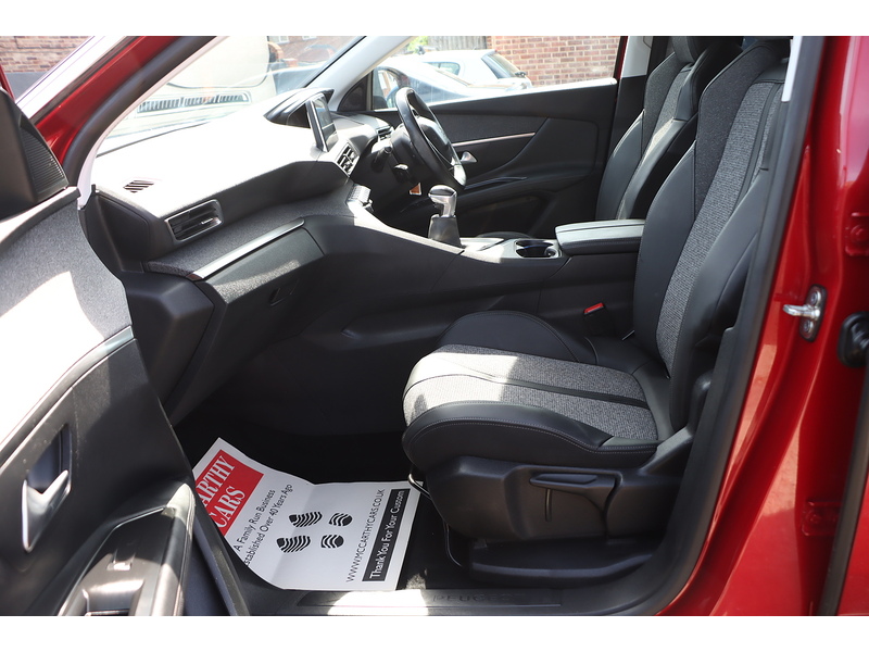 Peugeot 1.2 PURETECH ALLURE SUV 5DR PETROL MANUAL SAT NAV BLUETOOTH DAB STEREO APPLE CARPLAY REAR CAMERA PARKING AIDS 2 OWNERS ONLY 48000 MILES FSH 7 SERVICES 72-74 Mitcham Road