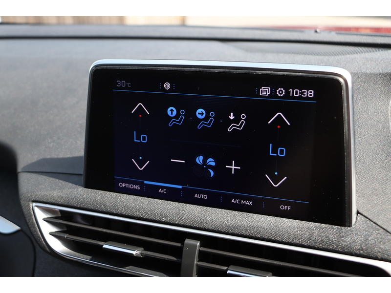 Peugeot 1.2 PURETECH ALLURE SUV 5DR PETROL MANUAL SAT NAV BLUETOOTH DAB STEREO APPLE CARPLAY REAR CAMERA PARKING AIDS 2 OWNERS ONLY 48000 MILES FSH 7 SERVICES 72-74 Mitcham Road