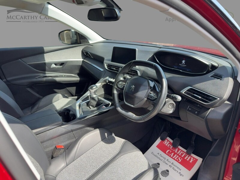 Peugeot 1.2 PURETECH ALLURE SUV 5DR PETROL MANUAL SAT NAV BLUETOOTH DAB STEREO APPLE CARPLAY REAR CAMERA PARKING AIDS 2 OWNERS ONLY 48000 MILES FSH 7 SERVICES 72-74 Mitcham Road