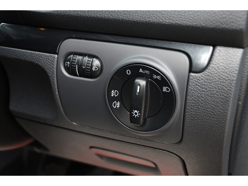 Volkswagen 1.4 TSI GT Sport Hatchback 5dr Petrol Manual (169 g/km, 138 bhp) 72-74 Mitcham Road