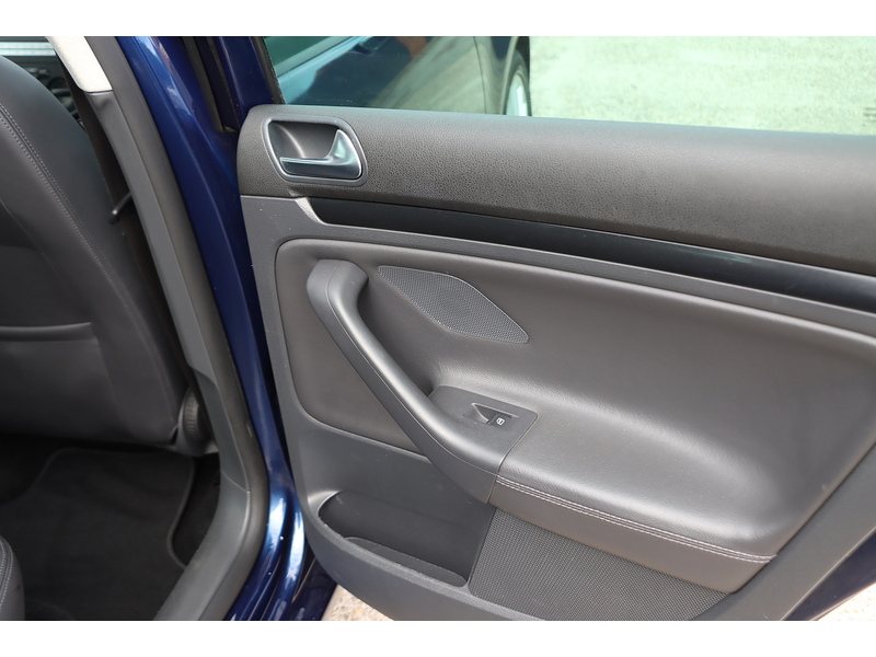 Volkswagen 1.4 TSI GT Sport Hatchback 5dr Petrol Manual (169 g/km, 138 bhp) 72-74 Mitcham Road