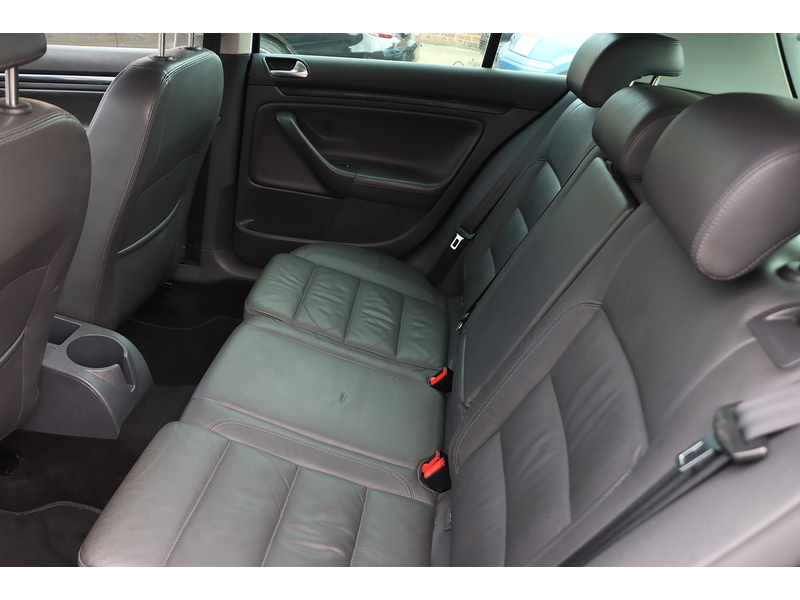 Volkswagen 1.4 TSI GT Sport Hatchback 5dr Petrol Manual (169 g/km, 138 bhp) 72-74 Mitcham Road