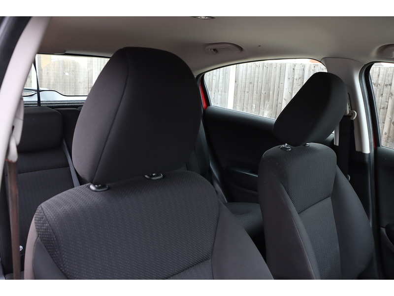 Honda 1.5 I-VTEC SE SUV 5DR PETROL MANUAL SAT NAV BLUETOOTH DAB STEREO CD PLAYER PARKING AIDS 2 OWNERS SAME OWNER FOR 3 YEARS 55000 MILES FSH NO ULEZ CHARGE 72-74 Mitcham Road