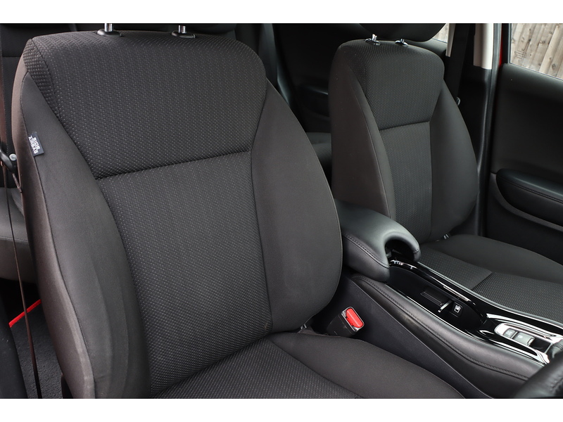Honda 1.5 I-VTEC SE SUV 5DR PETROL MANUAL SAT NAV BLUETOOTH DAB STEREO CD PLAYER PARKING AIDS 2 OWNERS SAME OWNER FOR 3 YEARS 55000 MILES FSH NO ULEZ CHARGE 72-74 Mitcham Road
