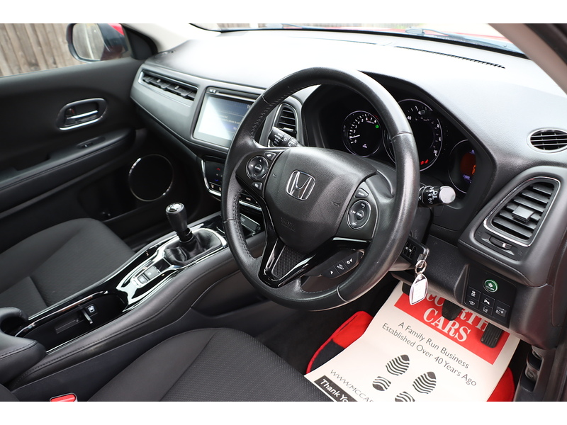 Honda 1.5 I-VTEC SE SUV 5DR PETROL MANUAL SAT NAV BLUETOOTH DAB STEREO CD PLAYER PARKING AIDS 2 OWNERS SAME OWNER FOR 3 YEARS 55000 MILES FSH NO ULEZ CHARGE 72-74 Mitcham Road