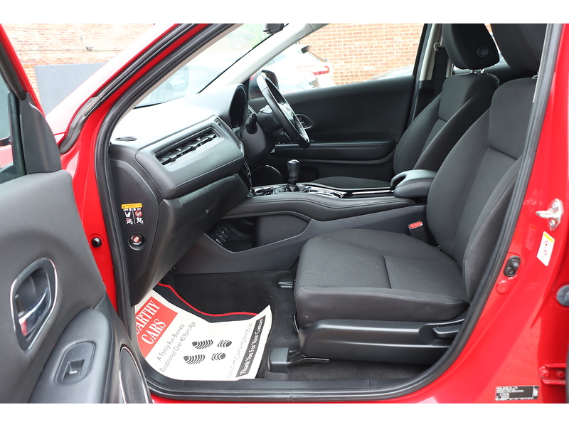 Honda 1.5 I-VTEC SE SUV 5DR PETROL MANUAL SAT NAV BLUETOOTH DAB STEREO CD PLAYER PARKING AIDS 2 OWNERS SAME OWNER FOR 3 YEARS 55000 MILES FSH NO ULEZ CHARGE 72-74 Mitcham Road