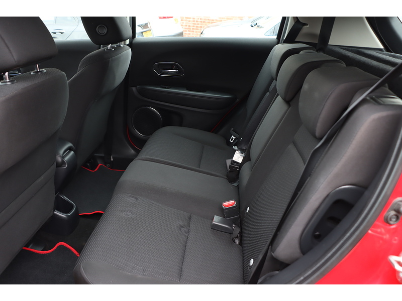 Honda 1.5 I-VTEC SE SUV 5DR PETROL MANUAL SAT NAV BLUETOOTH DAB STEREO CD PLAYER PARKING AIDS 2 OWNERS SAME OWNER FOR 3 YEARS 55000 MILES FSH NO ULEZ CHARGE 72-74 Mitcham Road