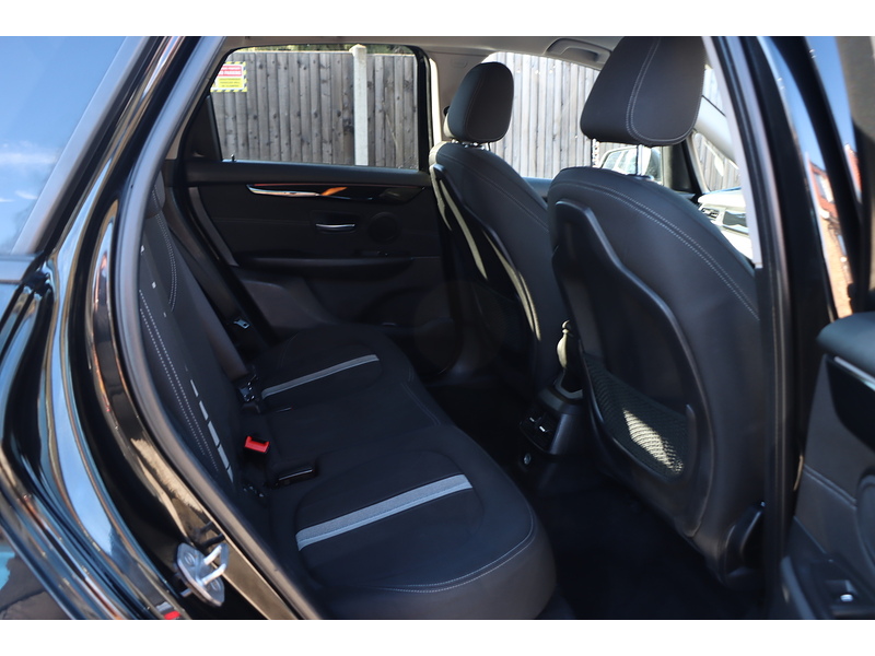 BMW 218I 1.5 SPORT MPV 5DR PETROL DCT AUTO SAT NAV BLUETOOTH DAB STEREO CD PLAYER PARKING AIDS JUST 2 OWNERS SAME OWNER FOR 4 YEARS ONLY 58000 MILES SH 72-74 Mitcham Road
