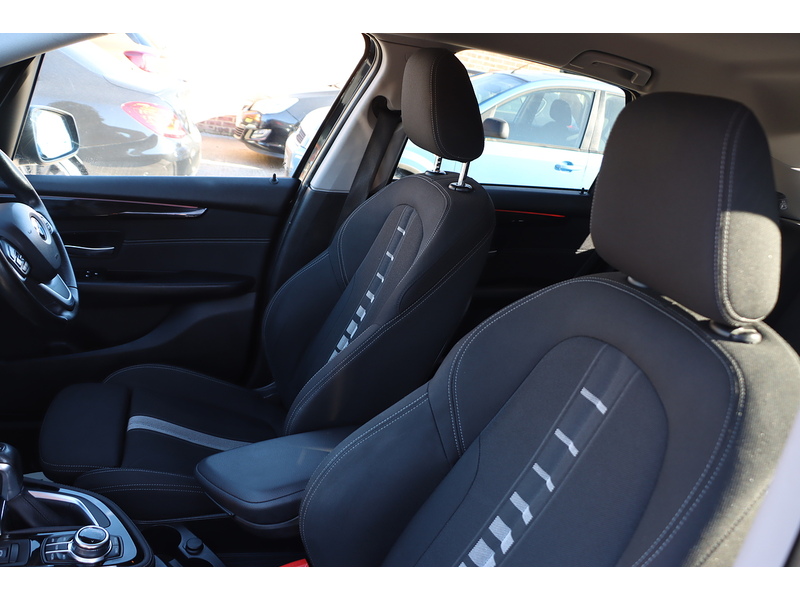 BMW 218I 1.5 SPORT MPV 5DR PETROL DCT AUTO SAT NAV BLUETOOTH DAB STEREO CD PLAYER PARKING AIDS JUST 2 OWNERS SAME OWNER FOR 4 YEARS ONLY 58000 MILES SH 72-74 Mitcham Road
