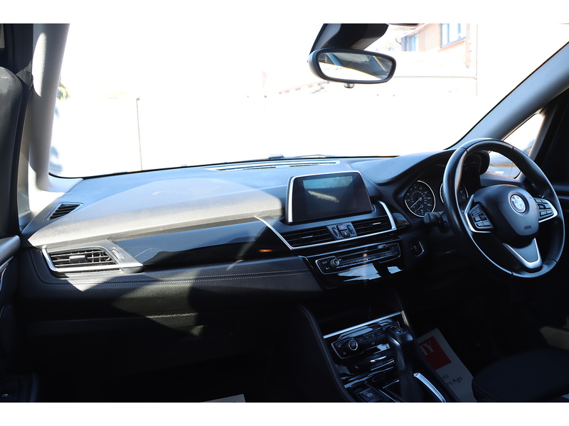 BMW 218I 1.5 SPORT MPV 5DR PETROL DCT AUTO SAT NAV BLUETOOTH DAB STEREO CD PLAYER PARKING AIDS JUST 2 OWNERS SAME OWNER FOR 4 YEARS ONLY 58000 MILES SH 72-74 Mitcham Road