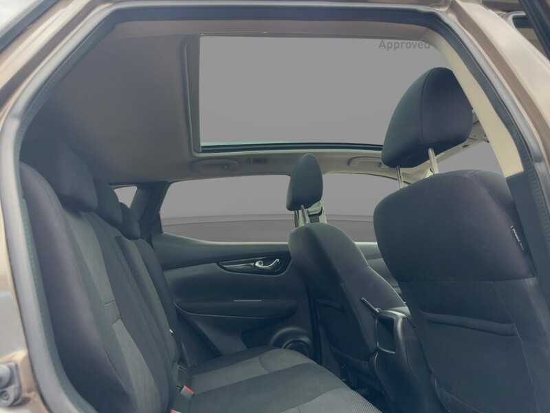 Nissan 1.2 DIG-T N-CONNECTA SUV 5DR PETROL XTRON 2WD AUTO PAN ROOF SATNAV BLUETOOTH REAR & 360 CAMERA PARKING AIDS SAME OWNER FOR 5 YEARS ONLY 63000 MILES SH 92-96 Mitcham Road