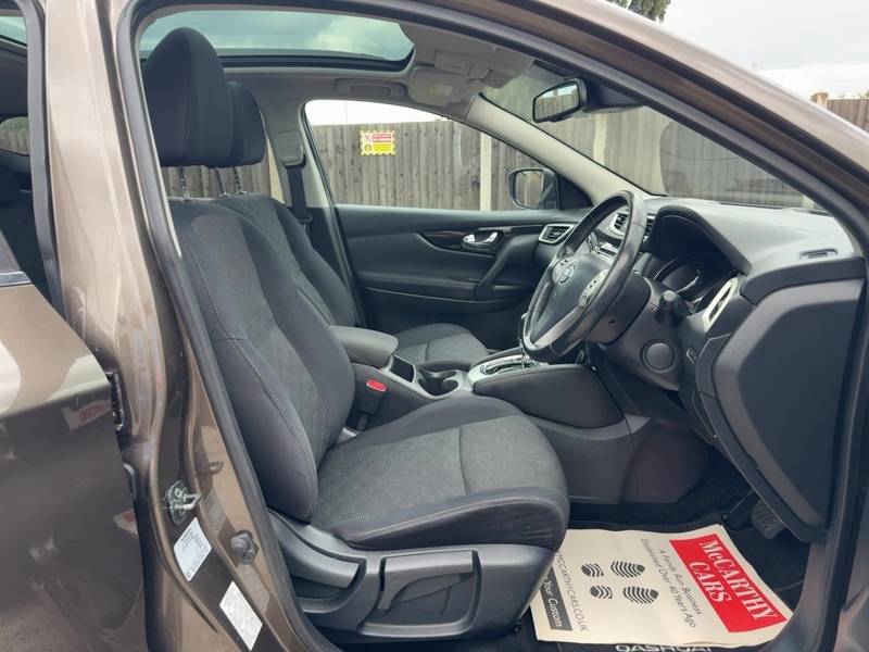 Nissan 1.2 DIG-T N-CONNECTA SUV 5DR PETROL XTRON 2WD AUTO PAN ROOF SATNAV BLUETOOTH REAR & 360 CAMERA PARKING AIDS SAME OWNER FOR 5 YEARS ONLY 63000 MILES SH 92-96 Mitcham Road