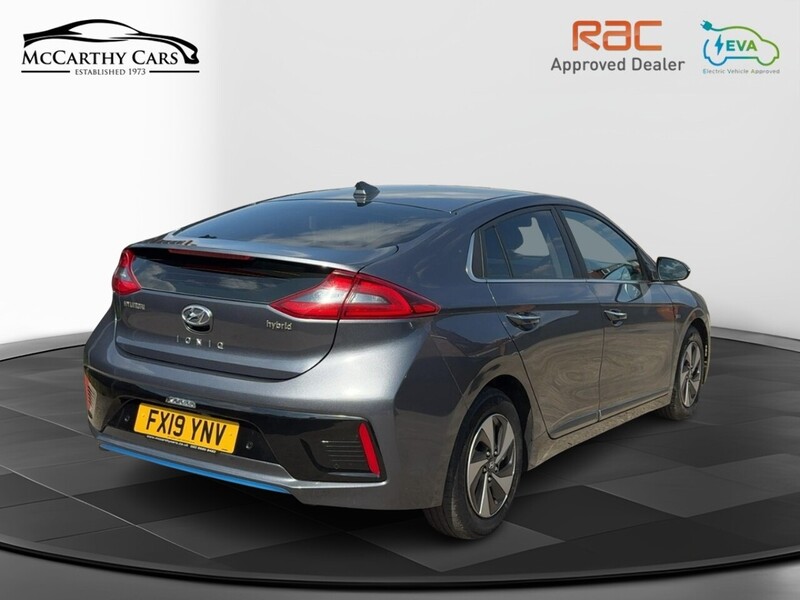 Hyundai 1.6 H-GDI GPF PREMIUM HATCHBACK 5DR PETROL HYBRID DCT AUTO HEATED SEATS SAT NAV BLUETOOTH APPLE CARPLAY REAR CAMERA ONLY 46000 MILES FSH 6 SERVICES 92-96 Mitcham Road