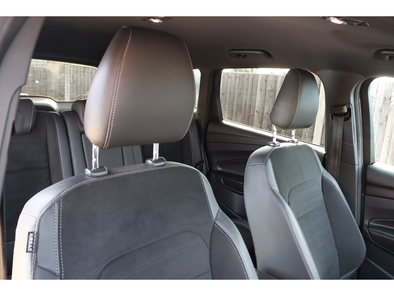 Ford 1.5T ECOBOOST ST-LINE SUV 5DR PETROL MANUAL HEATED SEATS SATNAV BLUETOOTH DAB RADIO REAR CAMERA PARKING AIDS JUST 1 OWNER FROM NEW ONLY 72000 MILES SH 72-74 Mitcham Road