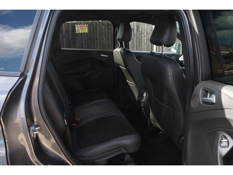 Ford 1.5T ECOBOOST ST-LINE SUV 5DR PETROL MANUAL HEATED SEATS SATNAV BLUETOOTH DAB RADIO REAR CAMERA PARKING AIDS JUST 1 OWNER FROM NEW ONLY 72000 MILES SH 72-74 Mitcham Road