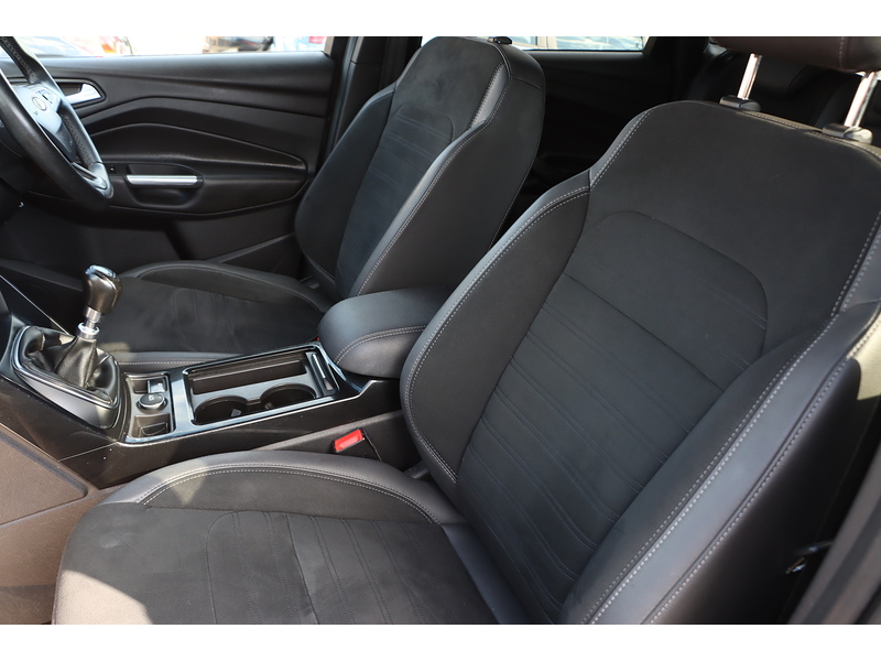 Ford 1.5T ECOBOOST ST-LINE SUV 5DR PETROL MANUAL HEATED SEATS SATNAV BLUETOOTH DAB RADIO REAR CAMERA PARKING AIDS JUST 1 OWNER FROM NEW ONLY 72000 MILES SH 72-74 Mitcham Road