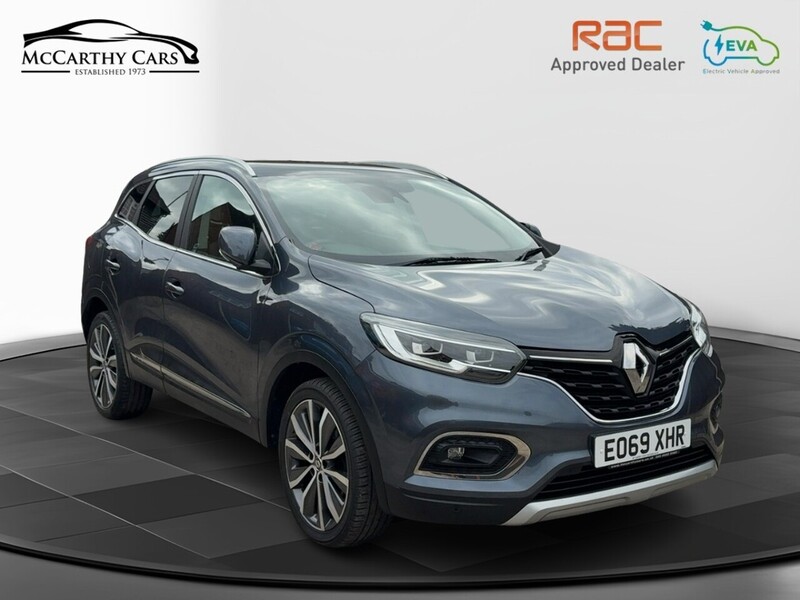 Renault 1.3 TCE S EDITION SUV 5DR PETROL MANUAL PAN ROOF SATNAV BLUETOOTH DAB RADIO APPLE CARPLAY REAR CAMERA PARKING AIDS ONLY 50000 MILES FSH NO ULEZ CHARGE 72-74 Mitcham Road