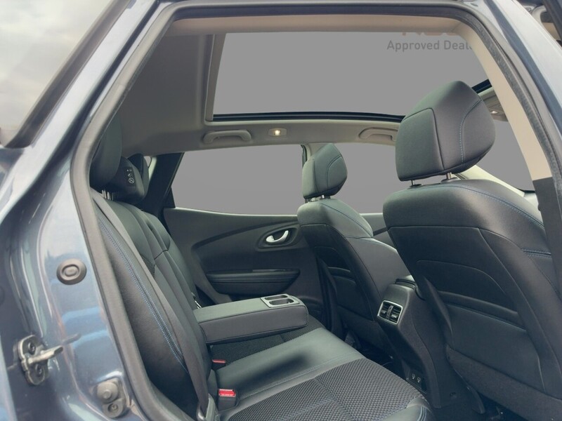 Renault 1.3 TCE S EDITION SUV 5DR PETROL MANUAL PAN ROOF SATNAV BLUETOOTH DAB RADIO APPLE CARPLAY REAR CAMERA PARKING AIDS ONLY 50000 MILES FSH NO ULEZ CHARGE 72-74 Mitcham Road
