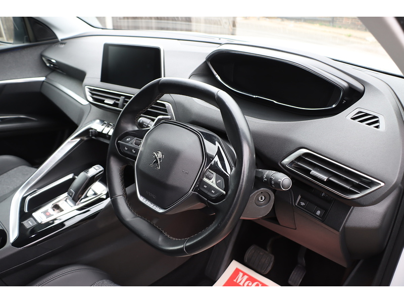 Peugeot 1.2 PURETECH GPF ALLURE SUV 5DR PETROL EAT AUTO SAT NAV BLUETOOTH DAB STEREO APPLE CARPLAY REAR CAMERA PARKING AIDS JUST 2 OWNERS ONLY 54000 MILES SH 72-74 Mitcham Road