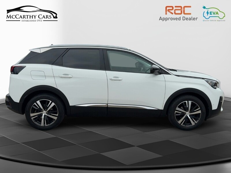 Peugeot 1.2 PURETECH GPF ALLURE SUV 5DR PETROL EAT AUTO SAT NAV BLUETOOTH DAB STEREO APPLE CARPLAY REAR CAMERA PARKING AIDS JUST 2 OWNERS ONLY 54000 MILES SH 72-74 Mitcham Road