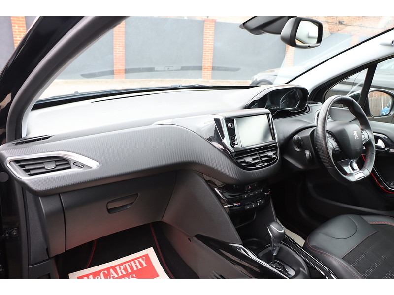 Peugeot 1.2 PURETECH GT LINE SUV 5DR PETROL EAT AUTO PAN ROOF SAT NAV BLUETOOTH DAB STEREO APPLE CARPLAY REAR CAMERA PARKING AIDS 2 OWNERS ONLY 40000 MILES SH 72-74 Mitcham Road