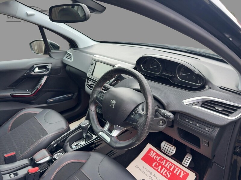Peugeot 1.2 PURETECH GT LINE SUV 5DR PETROL EAT AUTO PAN ROOF SAT NAV BLUETOOTH DAB STEREO APPLE CARPLAY REAR CAMERA PARKING AIDS 2 OWNERS ONLY 40000 MILES SH 72-74 Mitcham Road