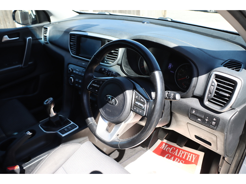 Kia 1.6 GDI 2 SUV 5DR PETROL MANUAL HEATED SEATS SATNAV BLUETOOTH DAB STEREO APPLE CARPLAY REAR CAMERA WITH PARKING AIDS 2 OWNERS ONLY 73000 MILES FSH 72-74 Mitcham Road