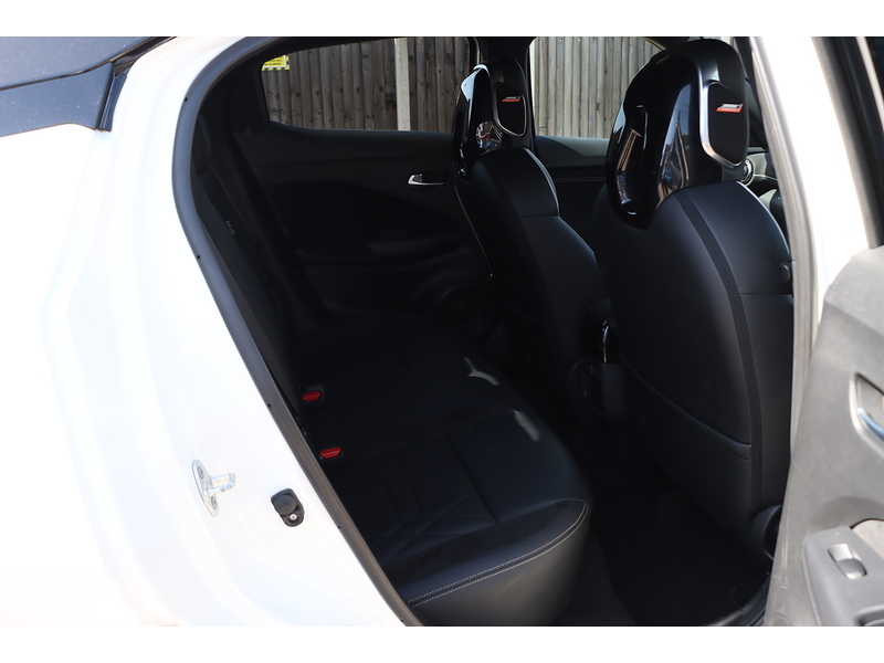 Nissan 1.0 DIG-T TEKNA+ SUV 5DR PETROL DCT AUTO HEATED SEATS SAT NAV BLUETOOTH STEREO APPLE CARPLAY REAR CAM PARKING AIDS 2 OWNERS 45000 MILES FSH 6 SERVICES 72-74 Mitcham Road