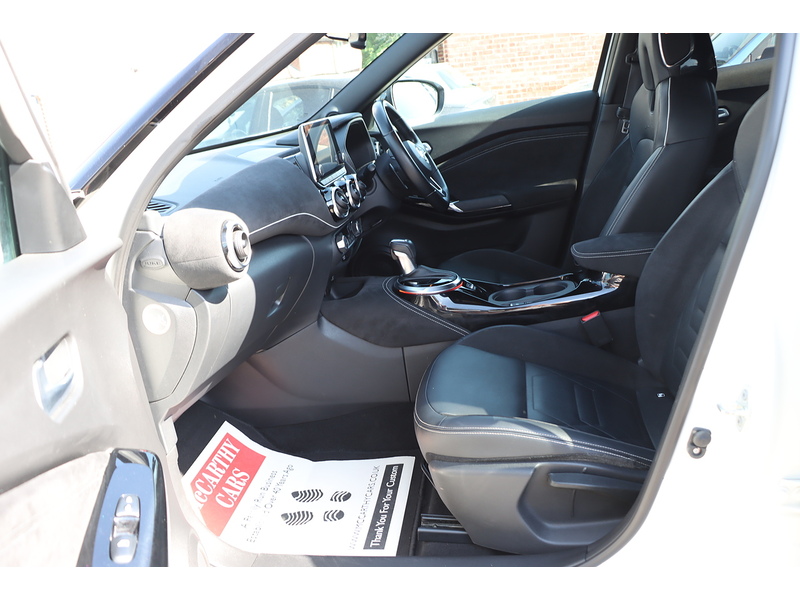 Nissan 1.0 DIG-T TEKNA+ SUV 5DR PETROL DCT AUTO HEATED SEATS SAT NAV BLUETOOTH STEREO APPLE CARPLAY REAR CAM PARKING AIDS 2 OWNERS 45000 MILES FSH 6 SERVICES 72-74 Mitcham Road